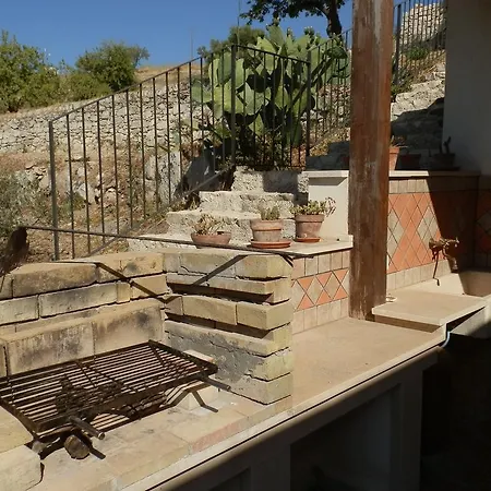 La Pietra Holiday home