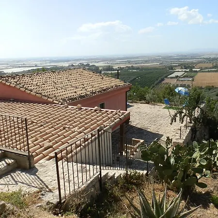 La Pietra Holiday home Chiaramonte Gulfi