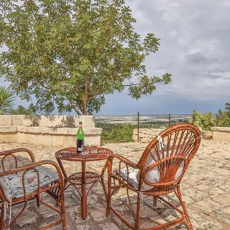 La Pietra Holiday home Chiaramonte Gulfi